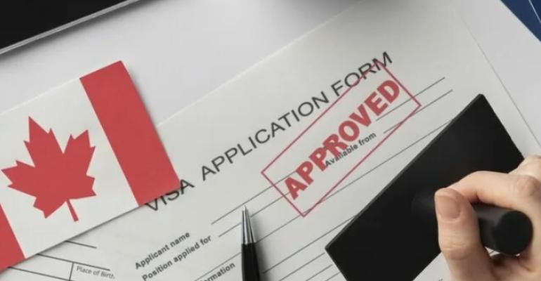 Canada Business Visa: Ваш путь к деловым возможностям в Канаде
